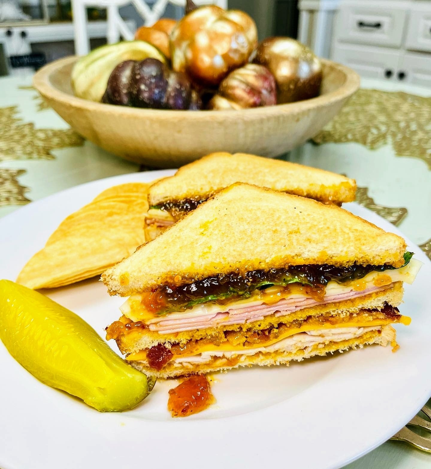 Bright Leaf Ultimate Carolina Club Sandwich (Bacon)