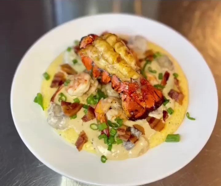 Bright Leaf Smoked Lobster Shrimp and Grits (Bacon and Smoked Sausage)